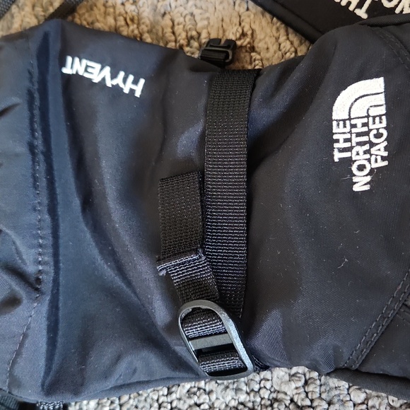 The North Face Hyvent black women's gloves in Small - Picture 8 of 10
